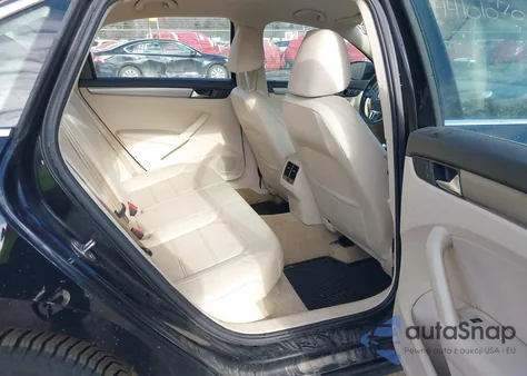 2015 Volkswagen Passat 2.0L Tdi Se z USA, uszkodzony, nr VIN 1VWBV7A36FC046352